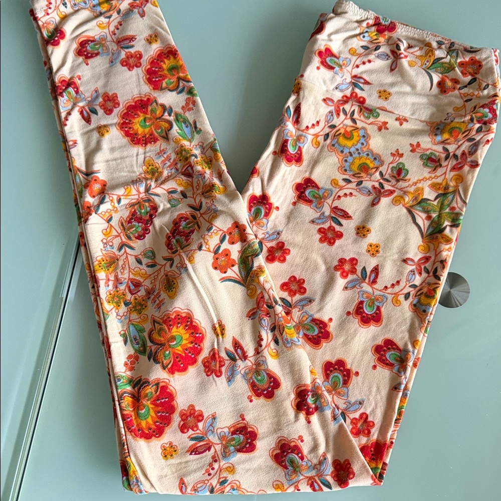 LuLaRoe os Floral Leggings